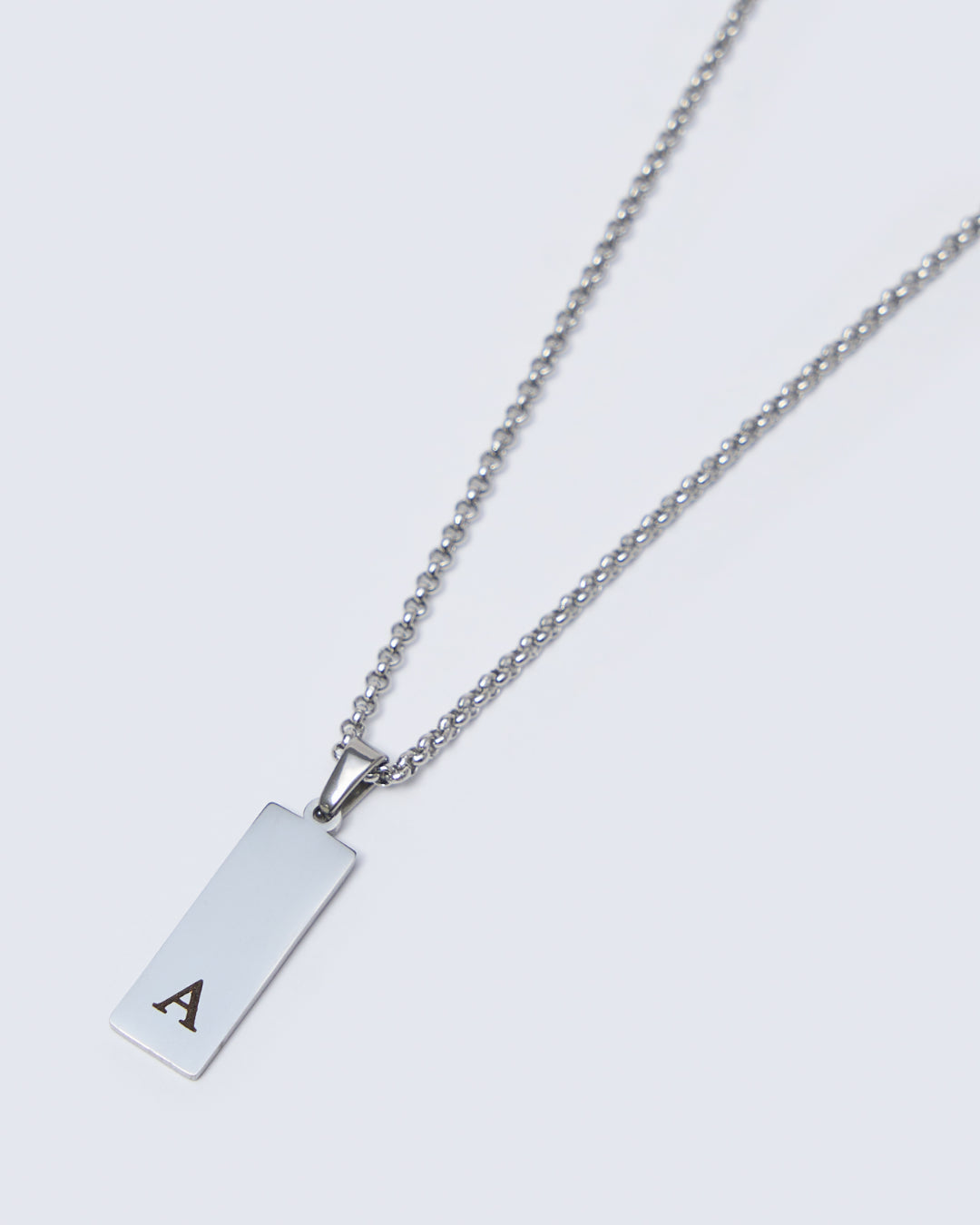 Colar com Pendente Retangular - Gravação Inicial/Coordenadas